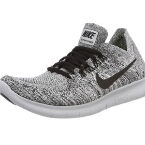 Meet your Posher, Eva